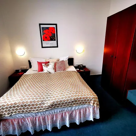 Tante Alma's Mannheimer 3*