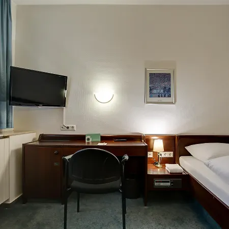 Hotel Tante Alma's Mannheimer 3*