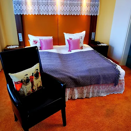 Tante Alma's Mannheimer Szálloda 3*